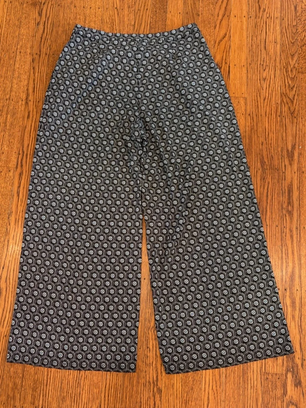 J. Jill Pleated Wide Leg Patterned Pants - Medium - Picture 5 of 7